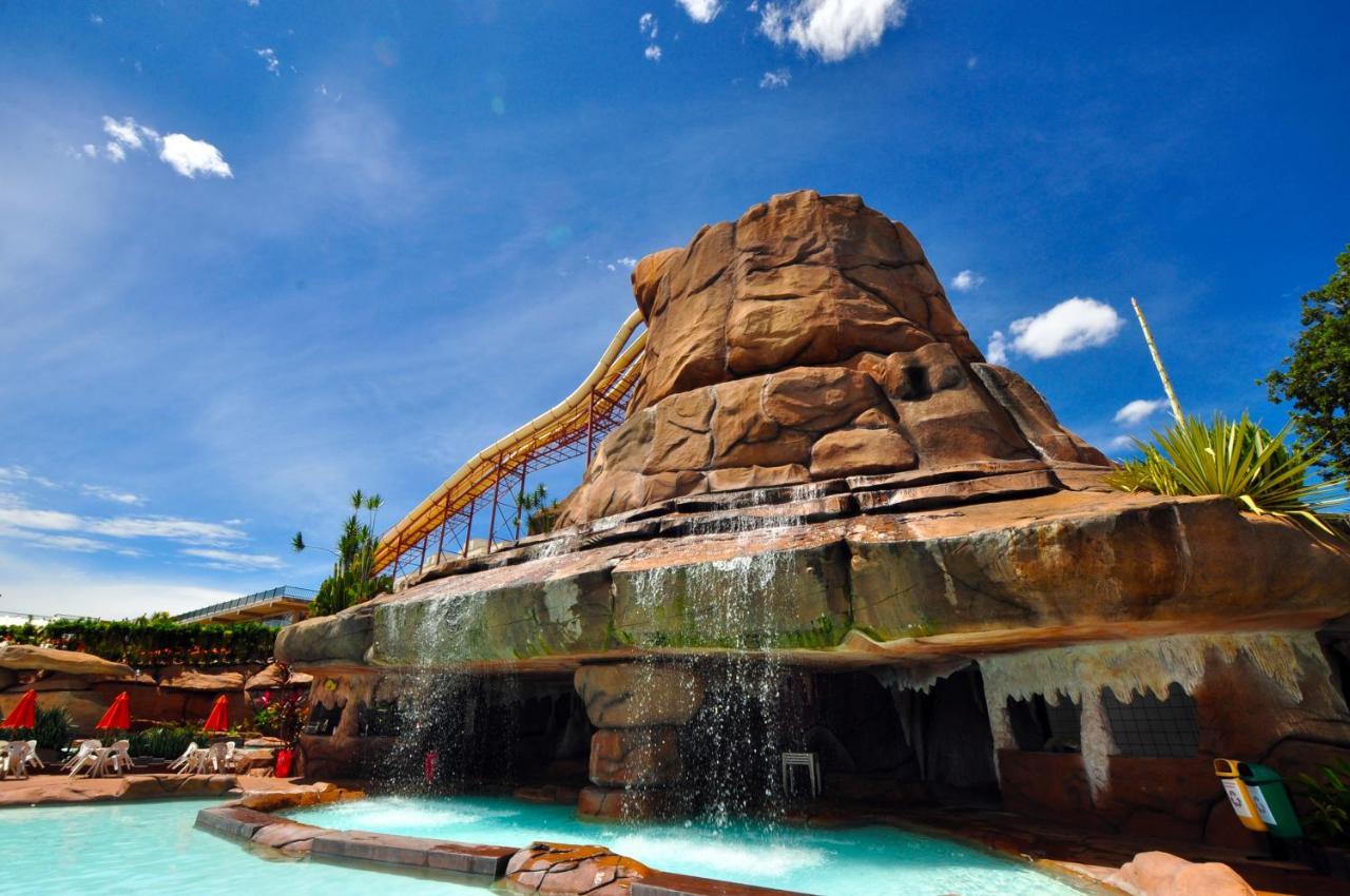 Spazzio Diroma Com Acesso Ao Acqua Park, Splash E Slide Caldas Novas Zewnętrze zdjęcie