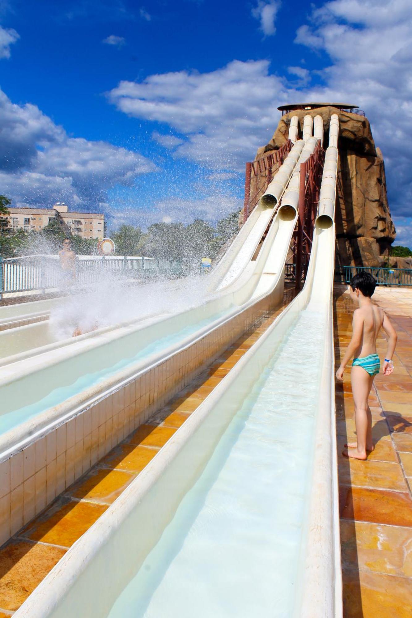 Spazzio Diroma Com Acesso Ao Acqua Park, Splash E Slide Caldas Novas Zewnętrze zdjęcie