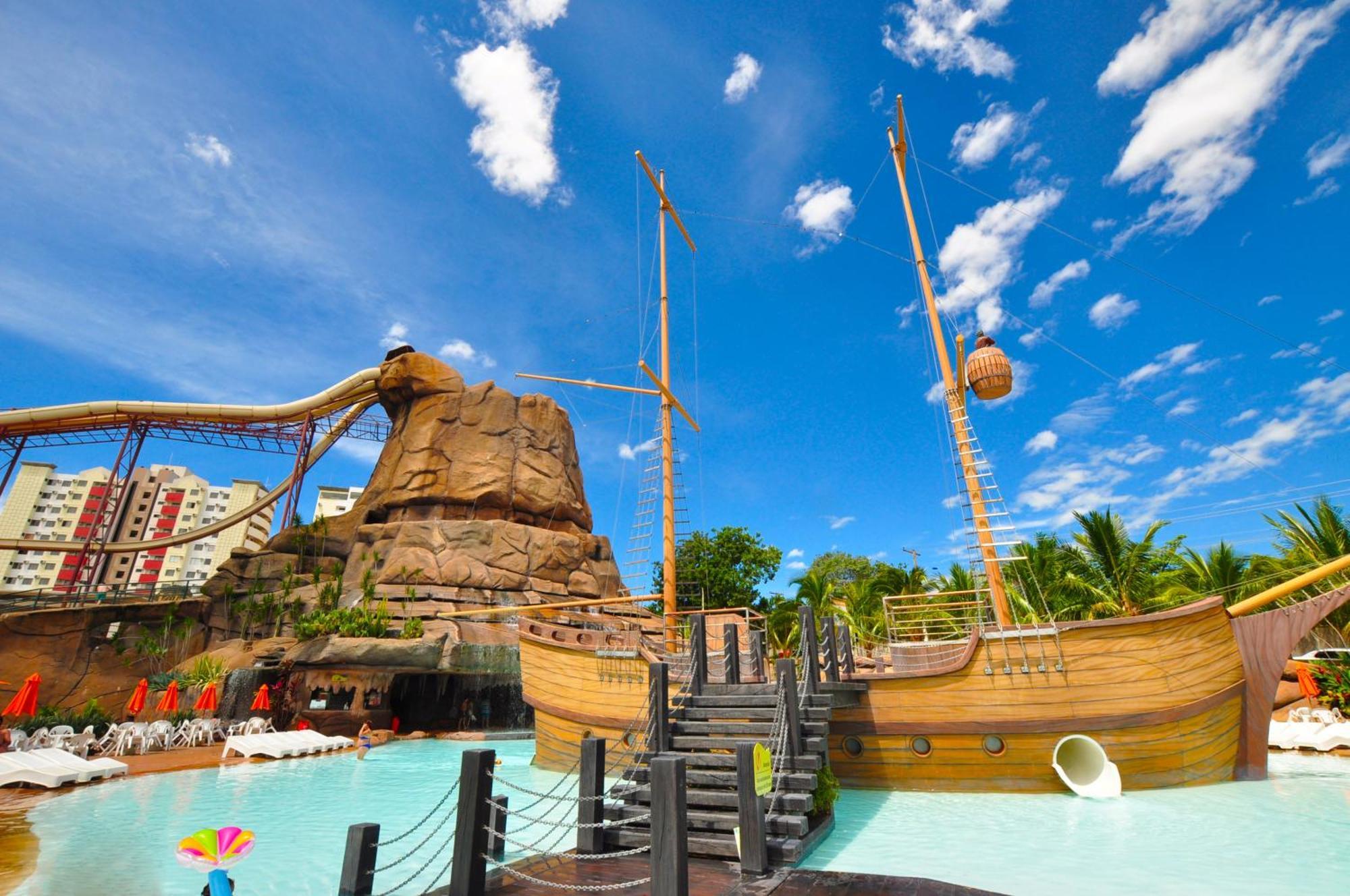Spazzio Diroma Com Acesso Ao Acqua Park, Splash E Slide Caldas Novas Zewnętrze zdjęcie